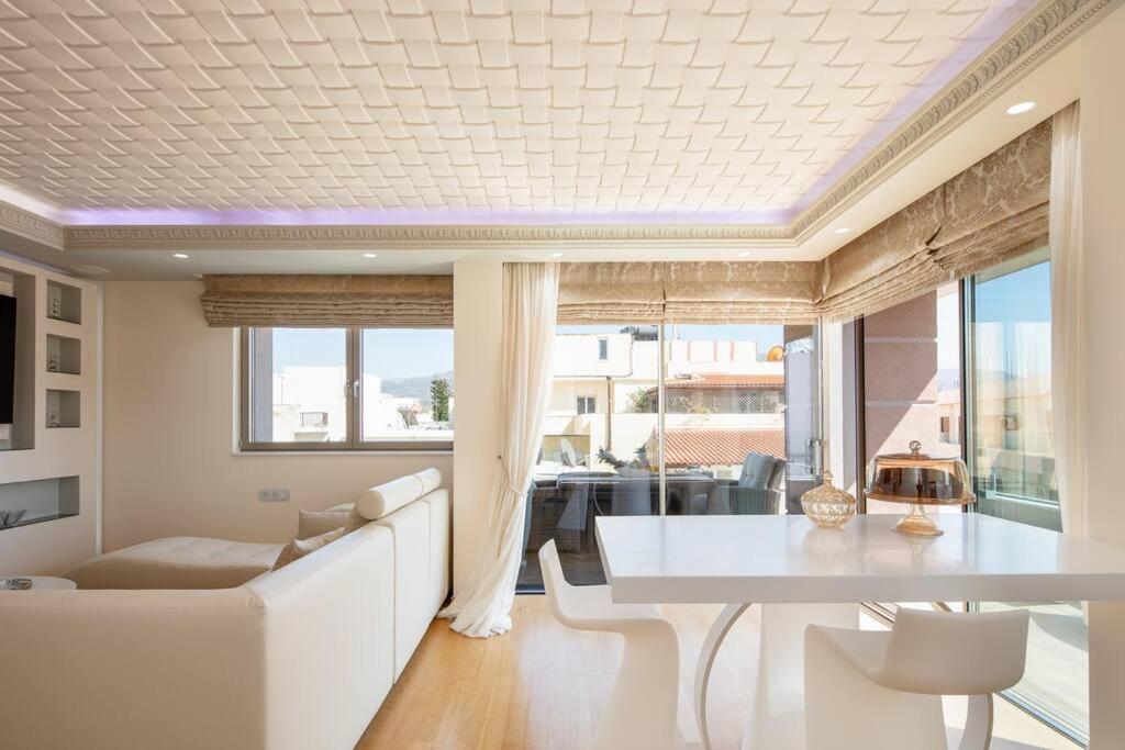 Ni President Suite, Demani President Suites Sitia  Exterior photo